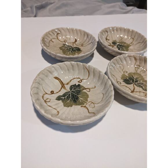 Linens-N-Things Unlimited Chianti Grapes Saucers 4pc Set 4 Inch - Picture 2 of 4